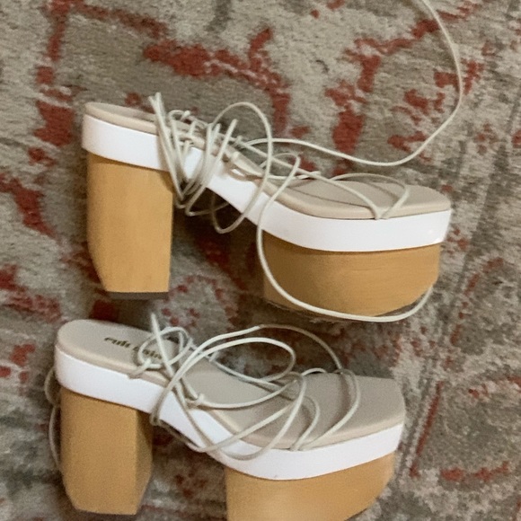 Cult Gaia Kiki Platforms - Picture 6 of 13